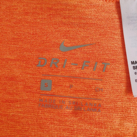 Size S, Nike, Dri-fit Running Long Sleeve - Picture 2 of 4